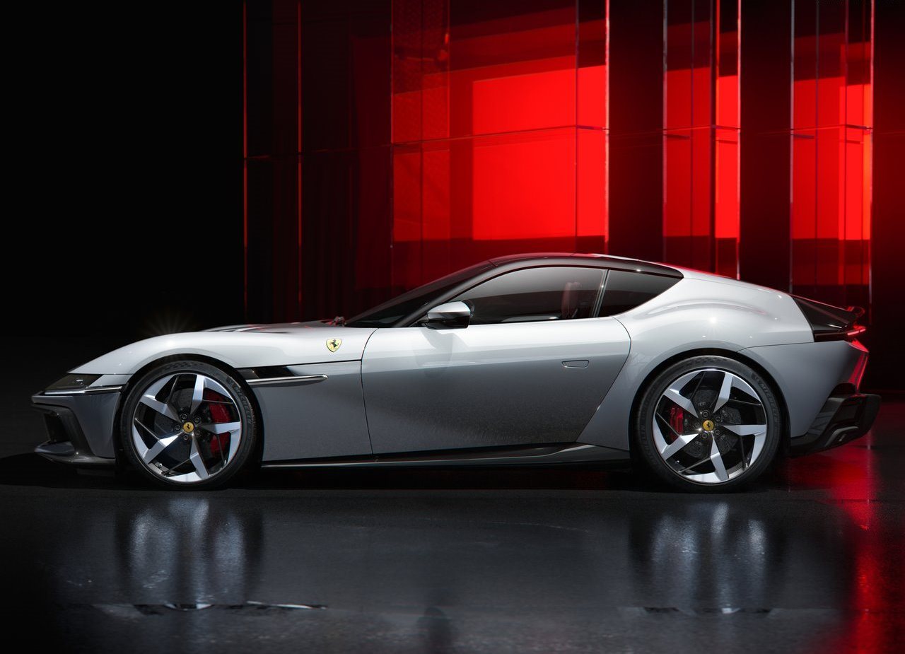 2025 - FERRARI 12CILINDRI, foto 11