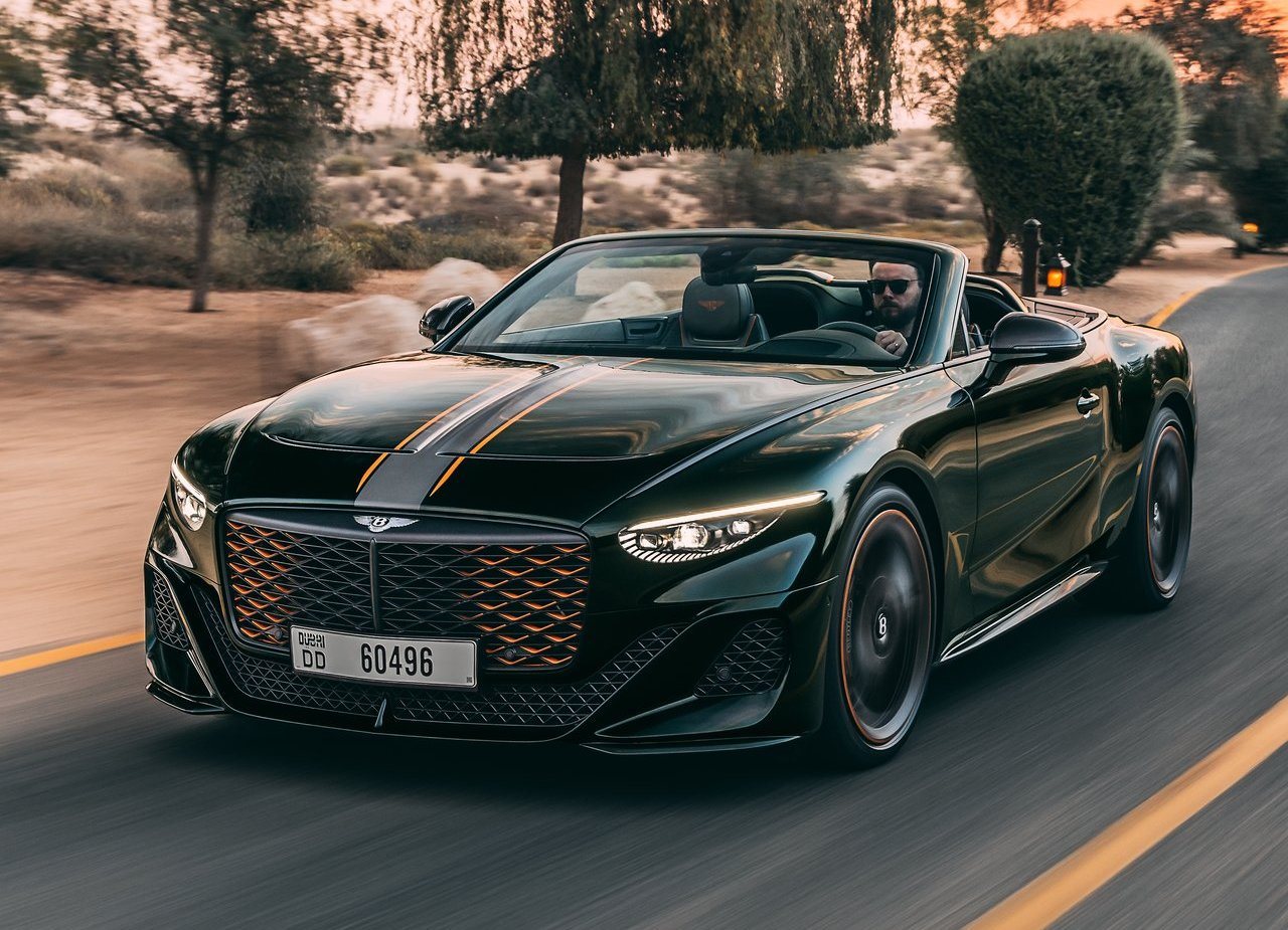 2025 - BENTLEY BATUR CONVERTIBLE, foto 3