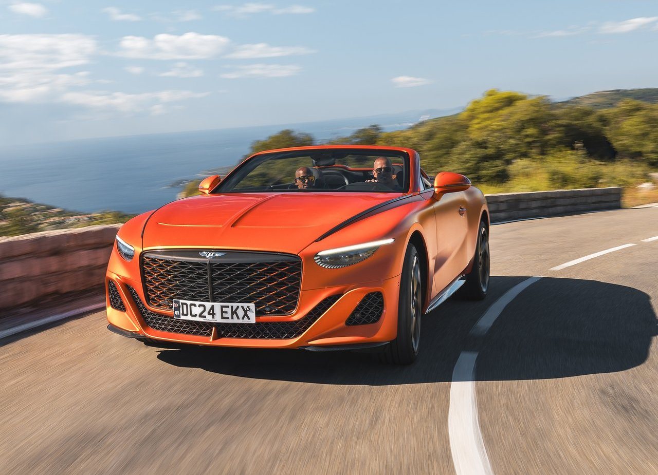 2025 - BENTLEY BATUR CONVERTIBLE, foto 5