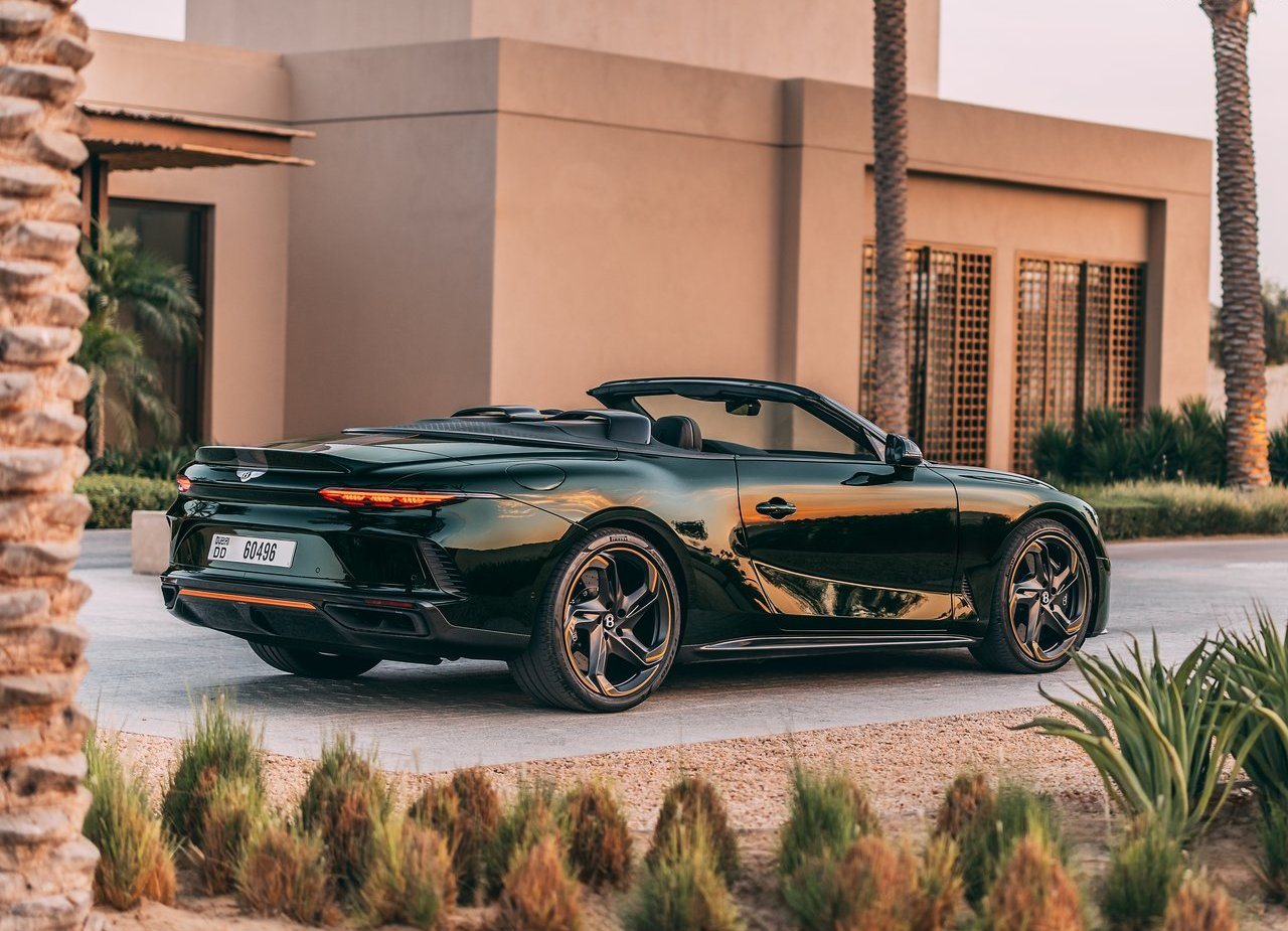 2025 - BENTLEY BATUR CONVERTIBLE, foto 8