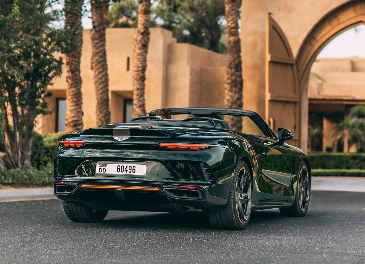 2025 - BENTLEY BATUR CONVERTIBLE, foto 9