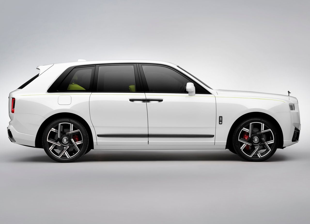 2025 - ROLLS-ROYCE CULLINAN SERIES II BLACK BADGE, foto 2