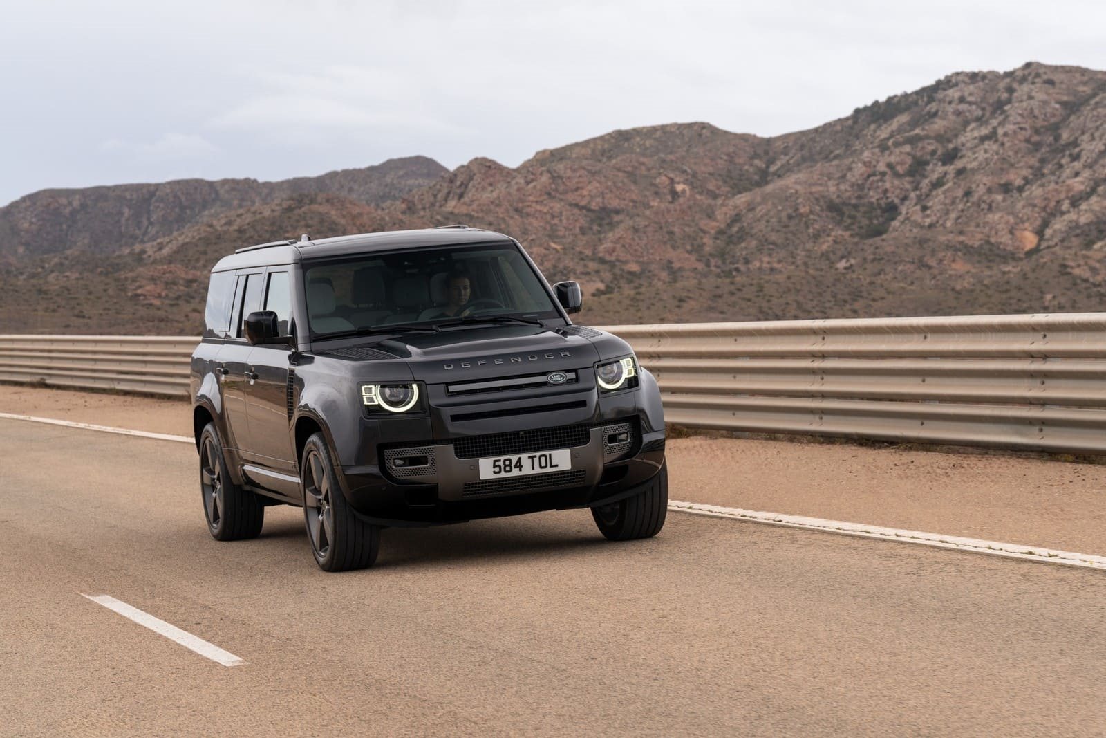 LAND ROVER DEFENDER, foto 100