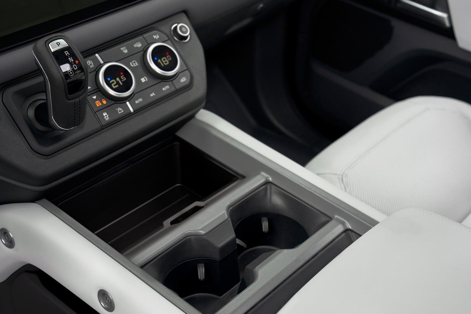 LAND ROVER DEFENDER, foto 119