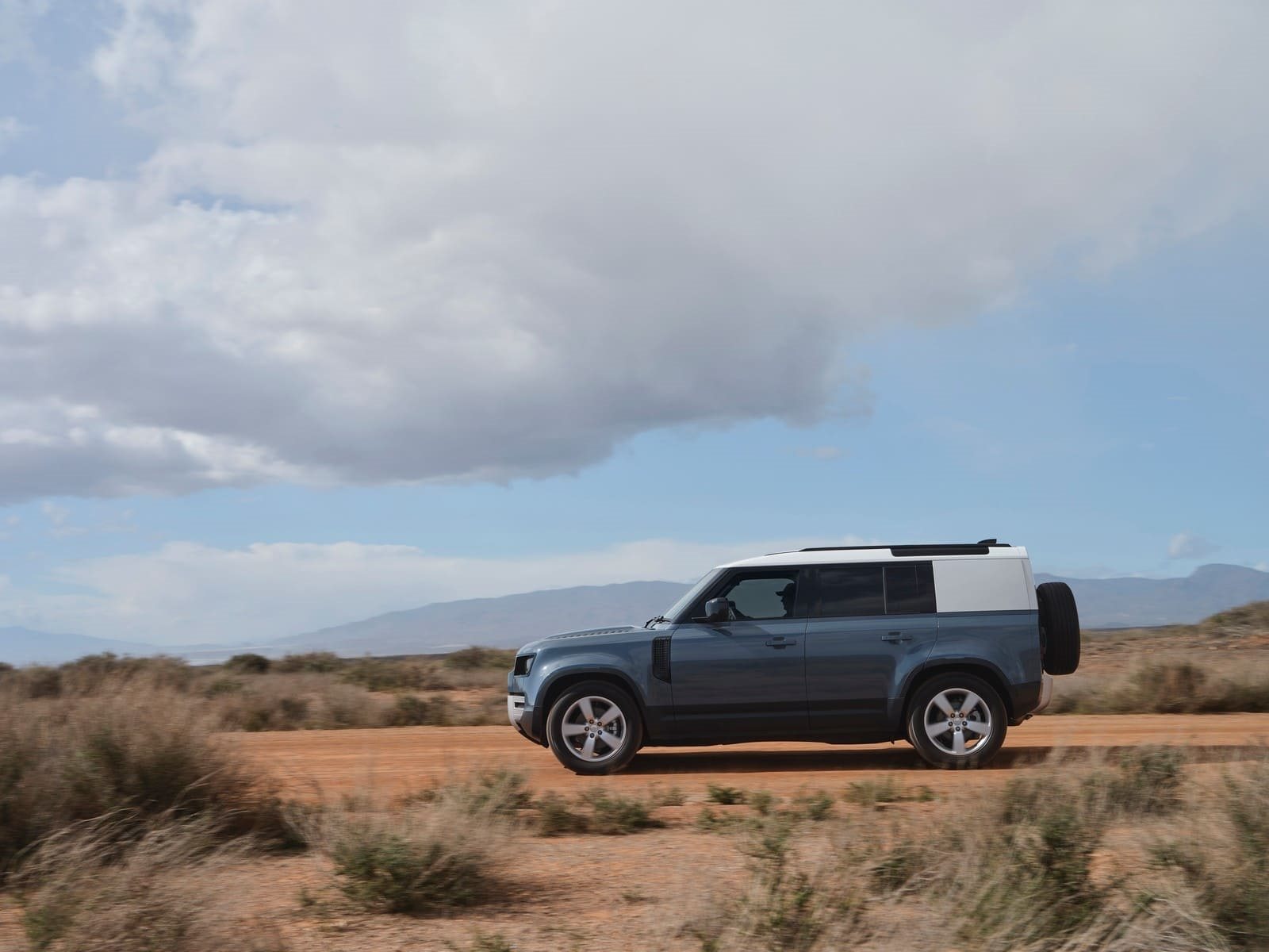 LAND ROVER DEFENDER, foto 135