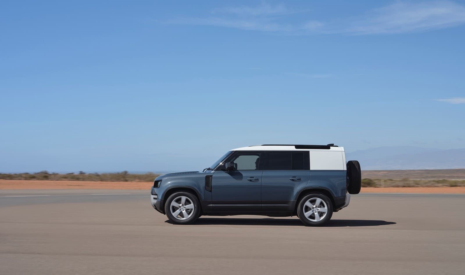 LAND ROVER DEFENDER, foto 136