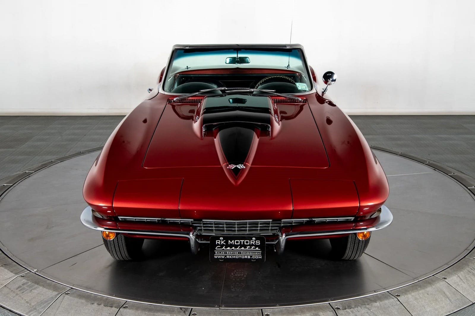 1967 - CHEVROLET CORVETTE CONVERTIBLE MARLBORO MAROON, foto 3