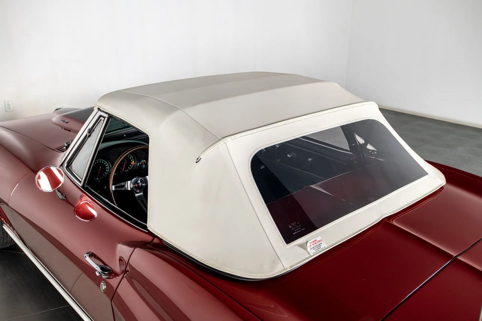 1967 - CHEVROLET CORVETTE CONVERTIBLE MARLBORO MAROON, foto 8