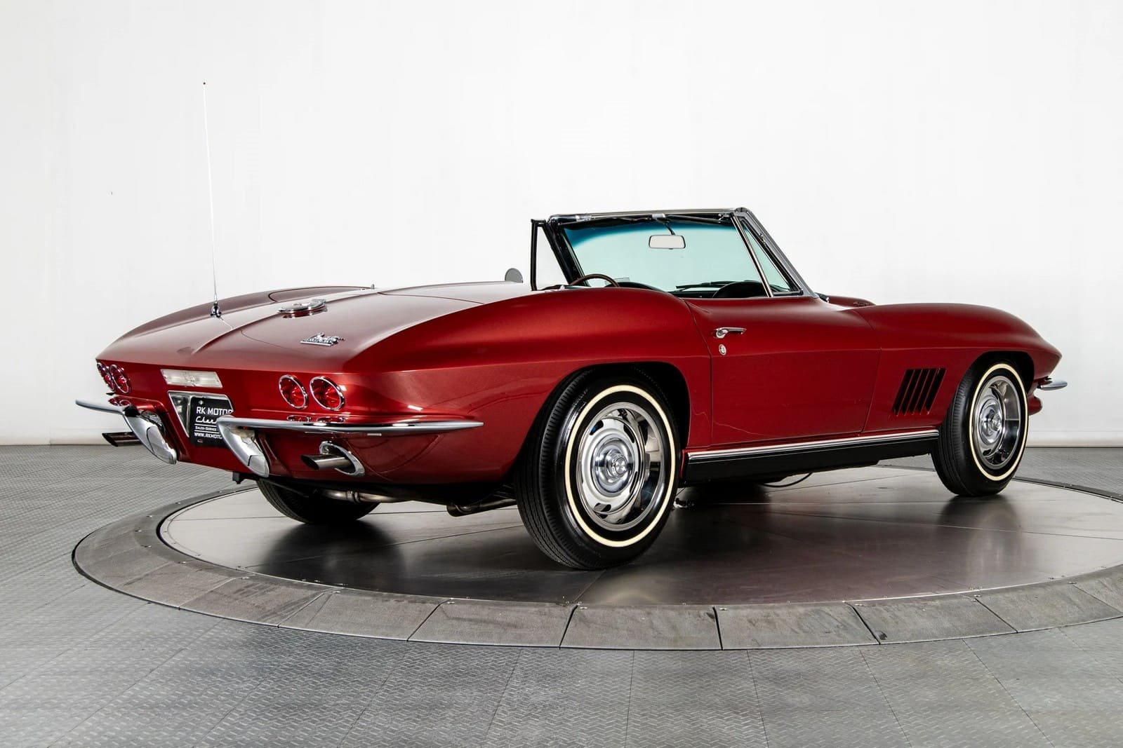 1967 - CHEVROLET CORVETTE CONVERTIBLE MARLBORO MAROON, foto 12