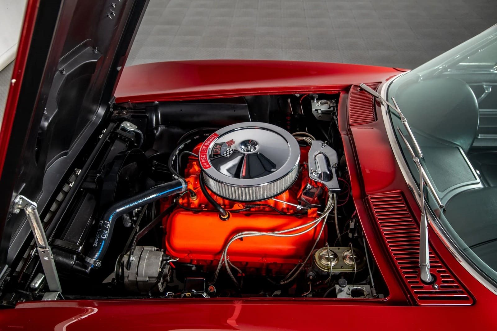 1967 - CHEVROLET CORVETTE CONVERTIBLE MARLBORO MAROON, foto 19