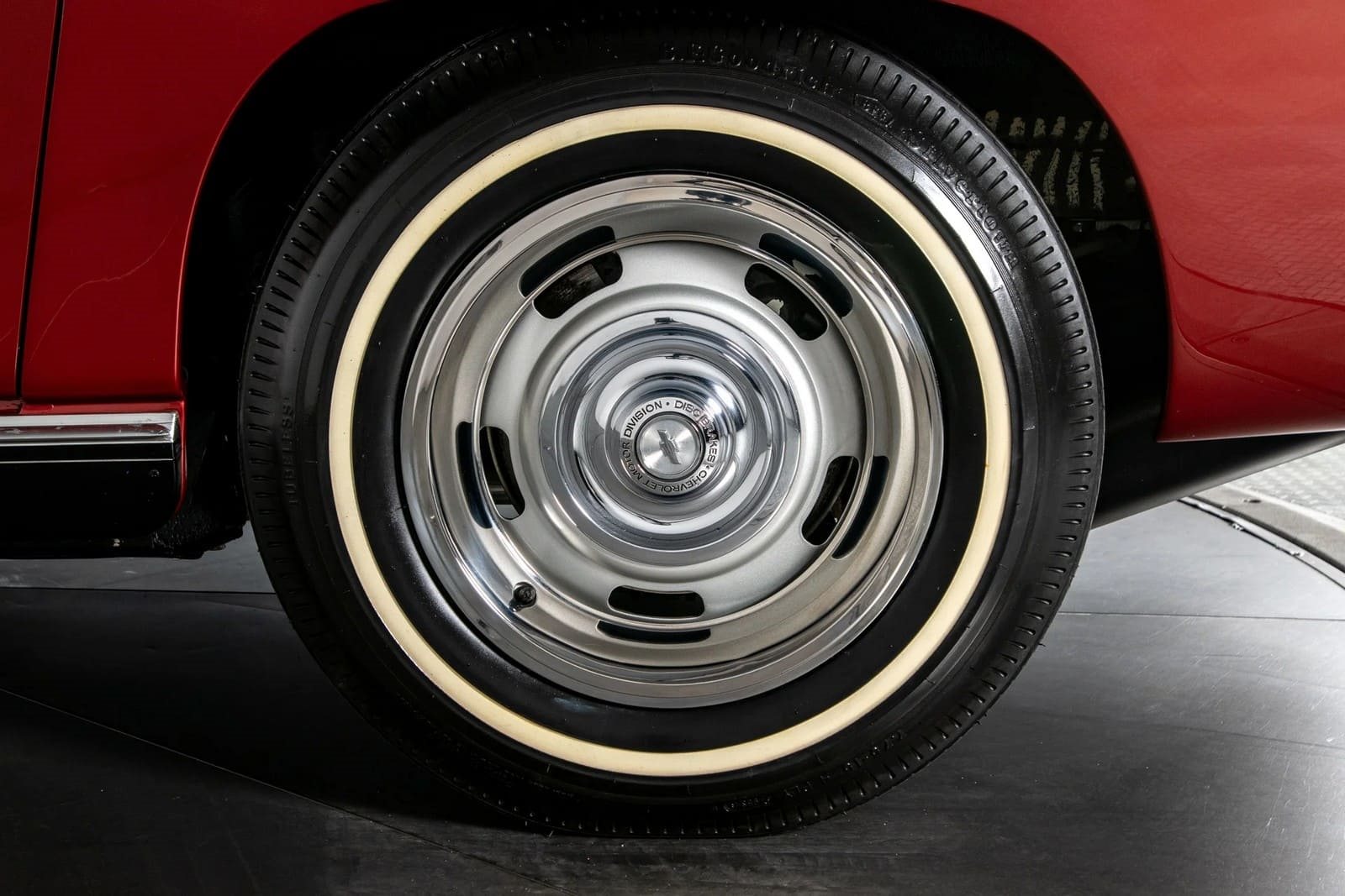 1967 - CHEVROLET CORVETTE CONVERTIBLE MARLBORO MAROON, foto 23