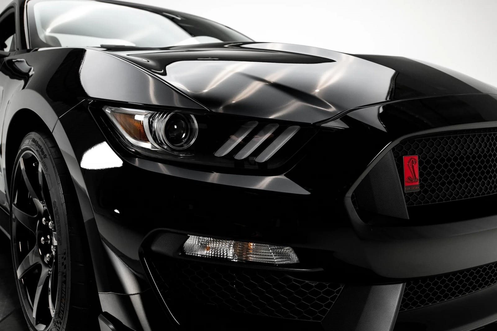 2020 - FORD MUSTANG SHELBY GT350R SHADOW BLACK, foto 5