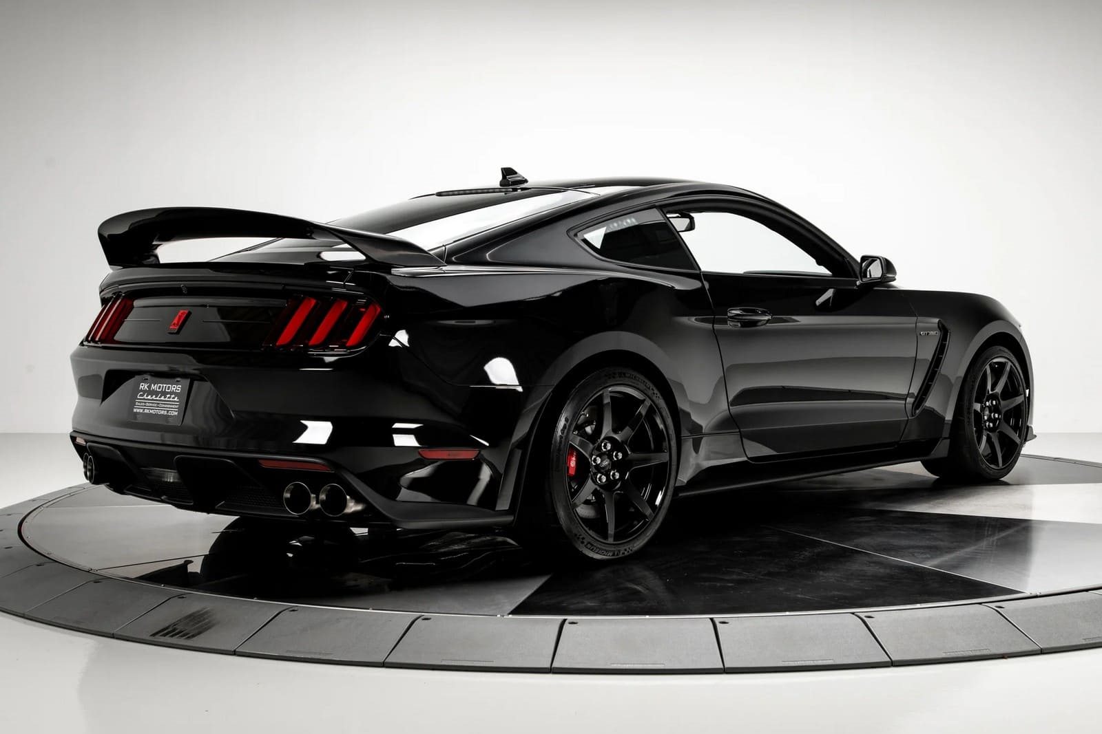 2020 - FORD MUSTANG SHELBY GT350R SHADOW BLACK, foto 9