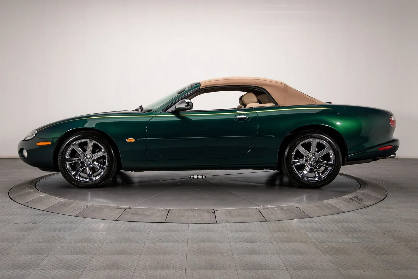 2003 - JAGUAR XK8 CONVERTIBLE GREEN, foto 15