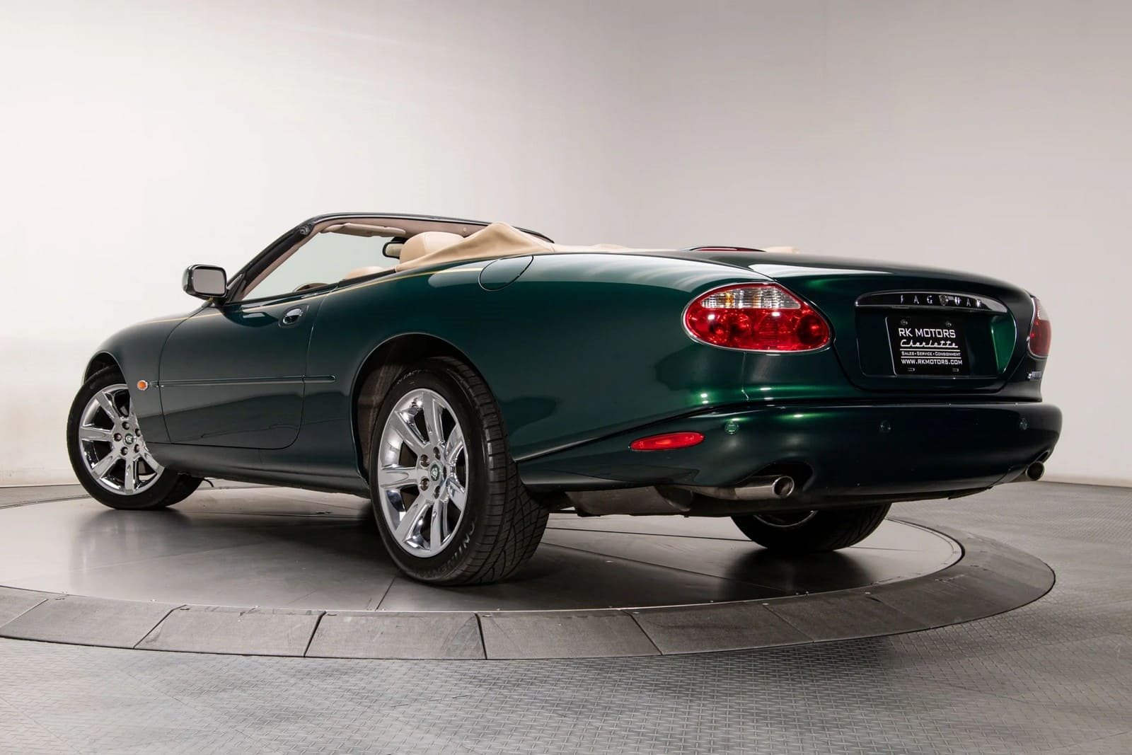 2003 - JAGUAR XK8 CONVERTIBLE GREEN, foto 22
