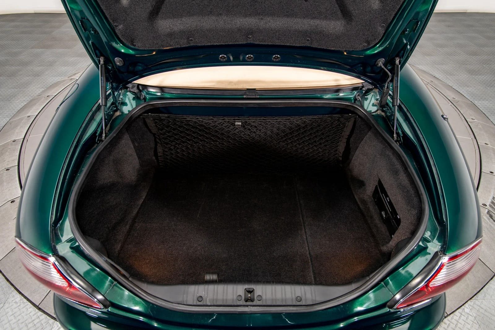 2003 - JAGUAR XK8 CONVERTIBLE GREEN, foto 26