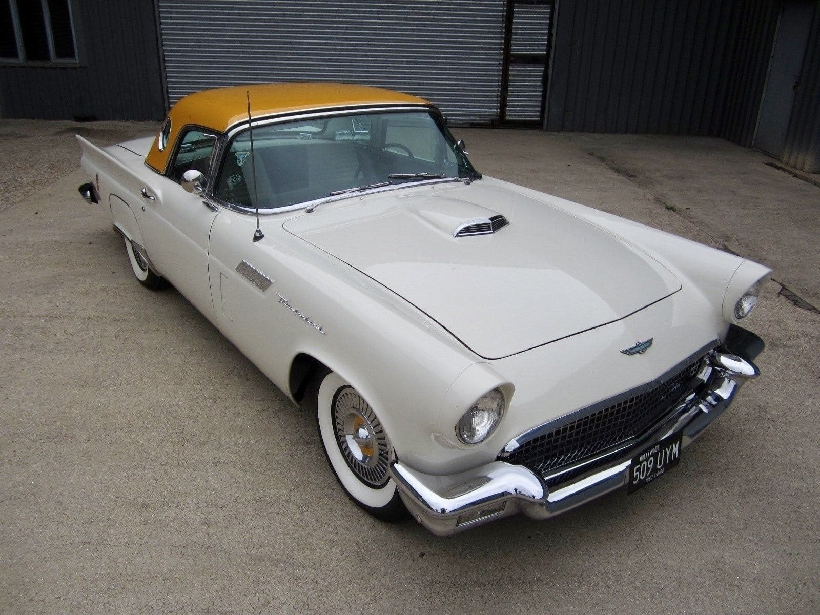 1957 - FORD THUNDERBIRD COLONIAL WHITE, foto 2