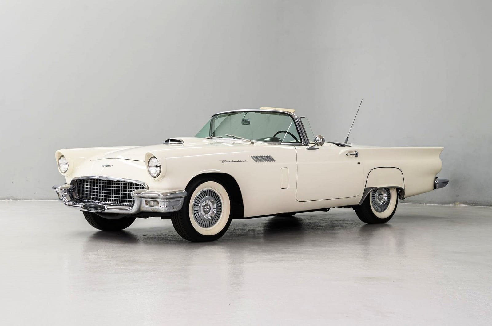 1957 - FORD THUNDERBIRD COLONIAL WHITE, foto 25