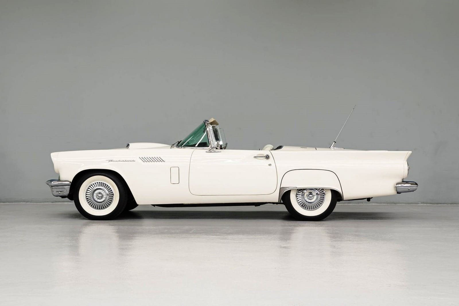 1957 - FORD THUNDERBIRD COLONIAL WHITE, foto 26