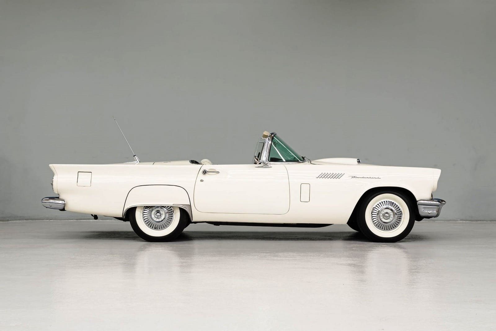 1957 - FORD THUNDERBIRD COLONIAL WHITE, foto 31