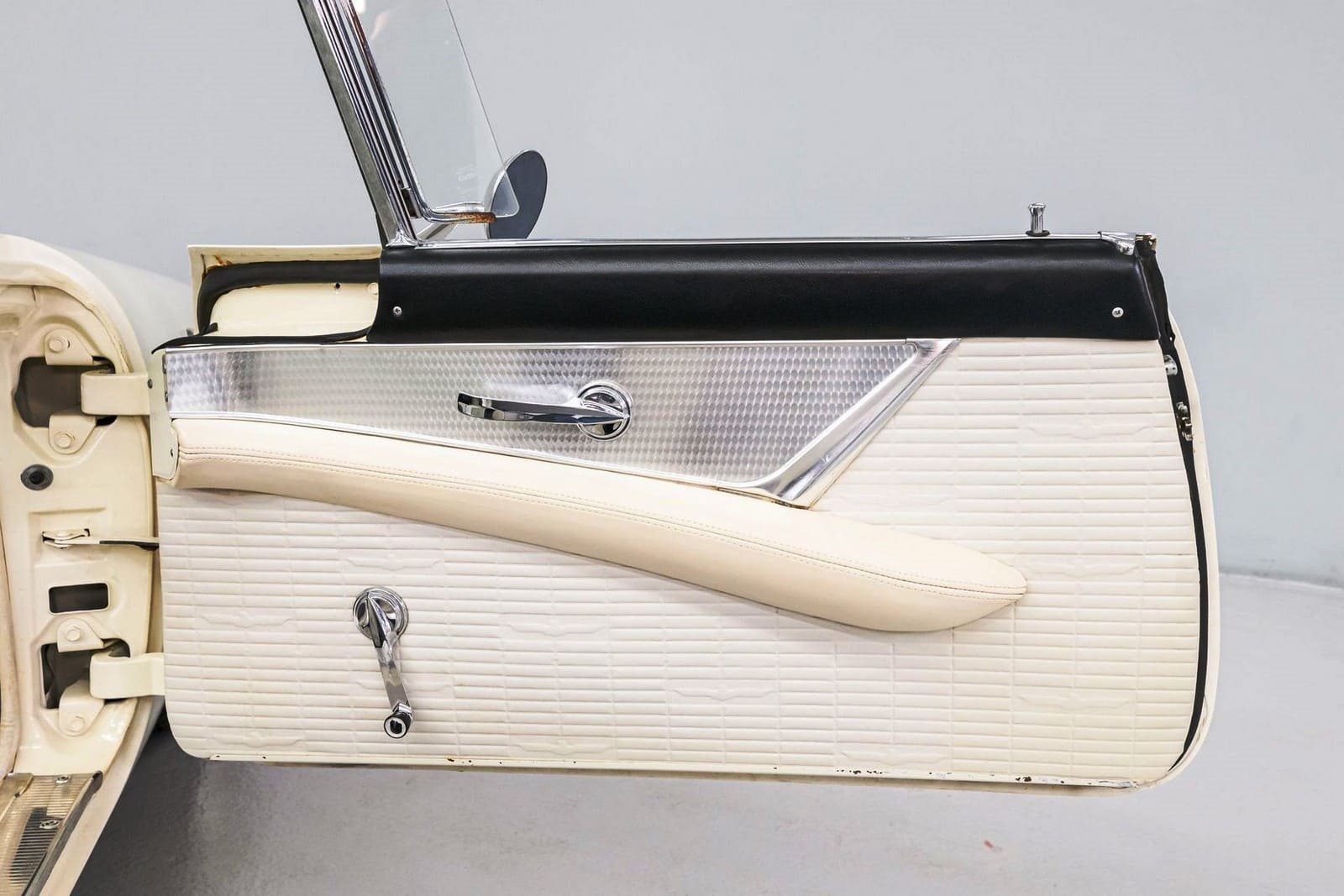 1957 - FORD THUNDERBIRD COLONIAL WHITE, foto 34