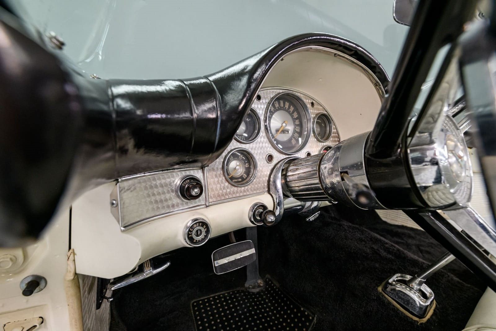 1957 - FORD THUNDERBIRD COLONIAL WHITE, foto 36