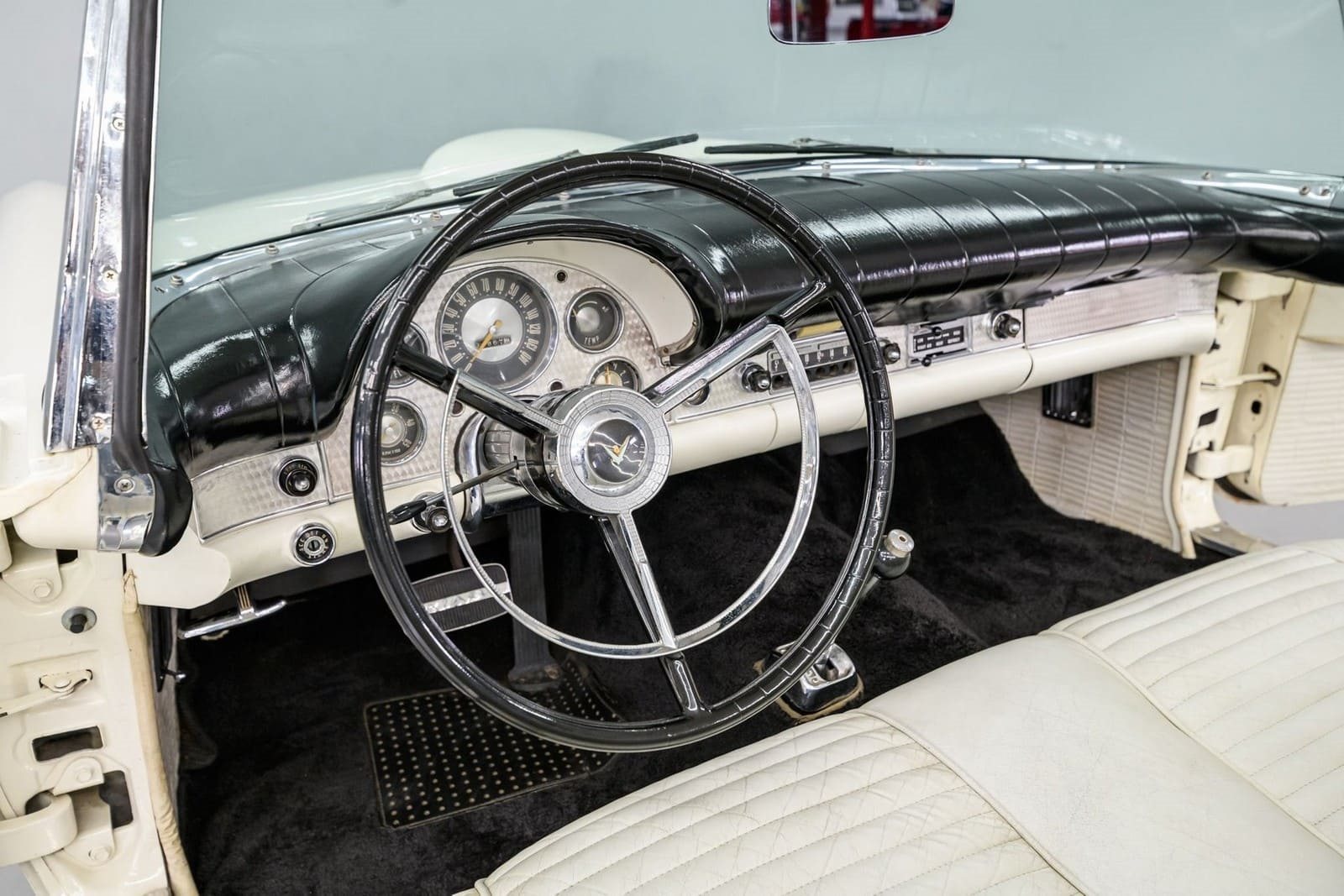 1957 - FORD THUNDERBIRD COLONIAL WHITE, foto 41