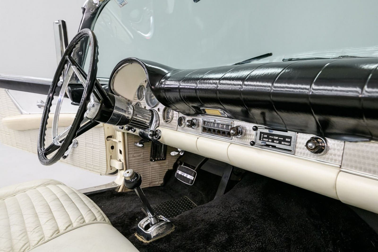 1957 - FORD THUNDERBIRD COLONIAL WHITE, foto 47