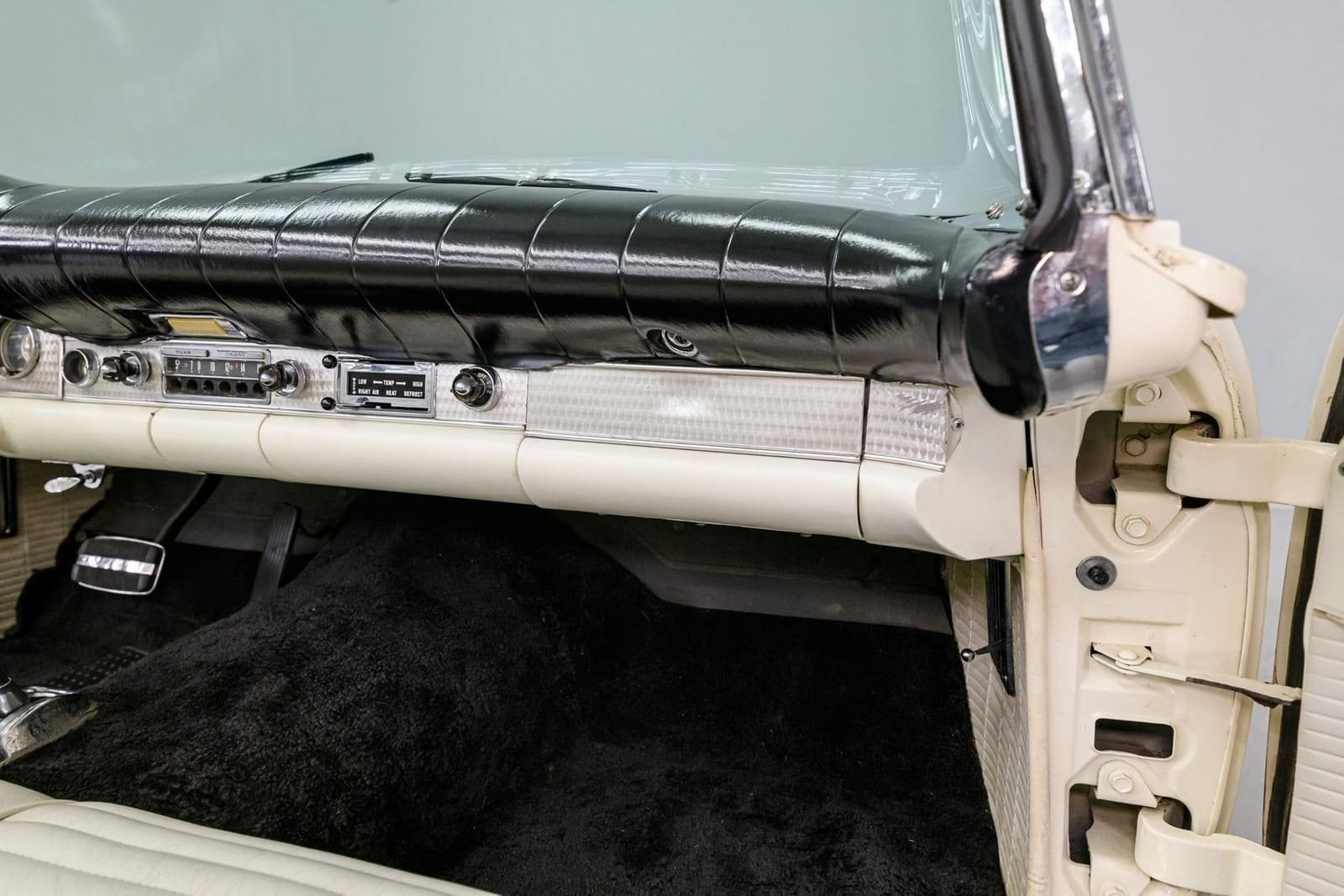 1957 - FORD THUNDERBIRD COLONIAL WHITE, foto 49