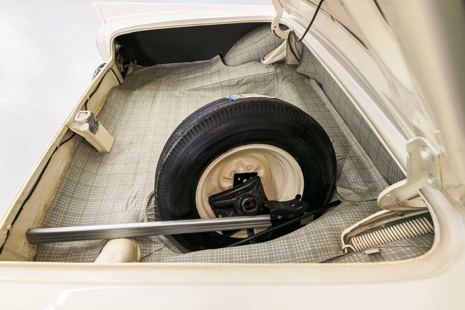 1957 - FORD THUNDERBIRD COLONIAL WHITE, foto 71