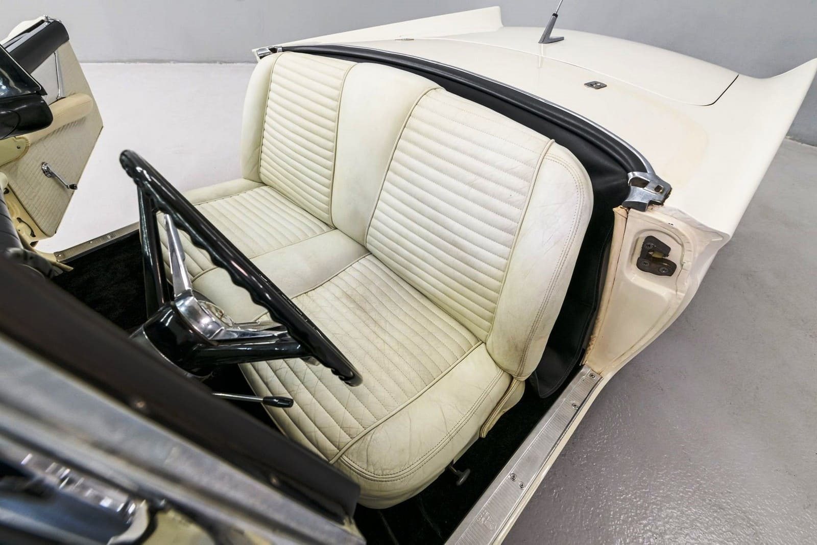 1957 - FORD THUNDERBIRD COLONIAL WHITE, foto 79
