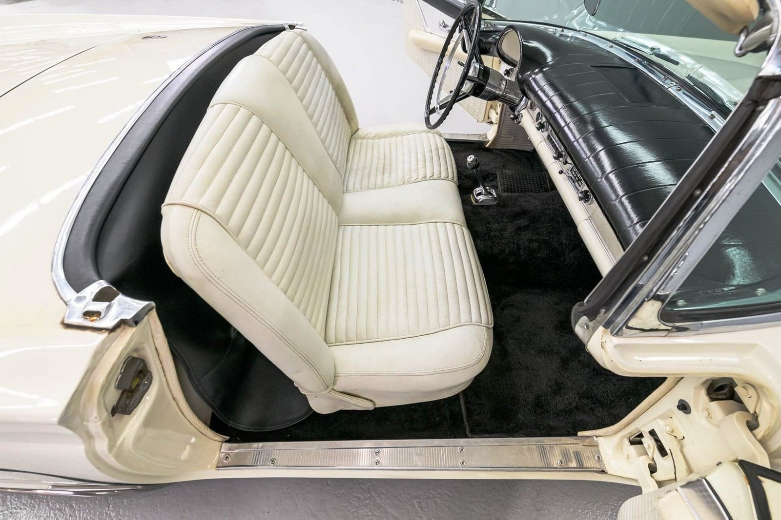 1957 - FORD THUNDERBIRD COLONIAL WHITE, foto 84