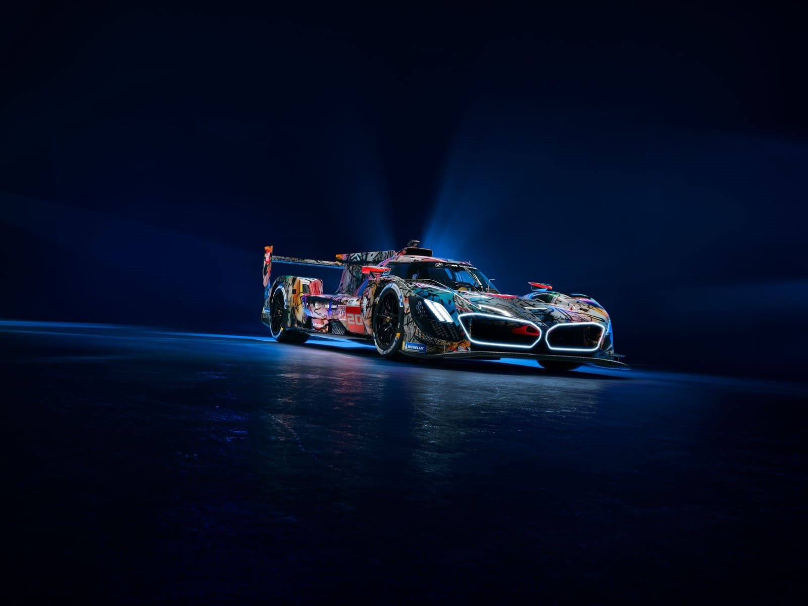 BMW M HYBRID V8 ART CAR BY JULIE MEHRETU, foto 5