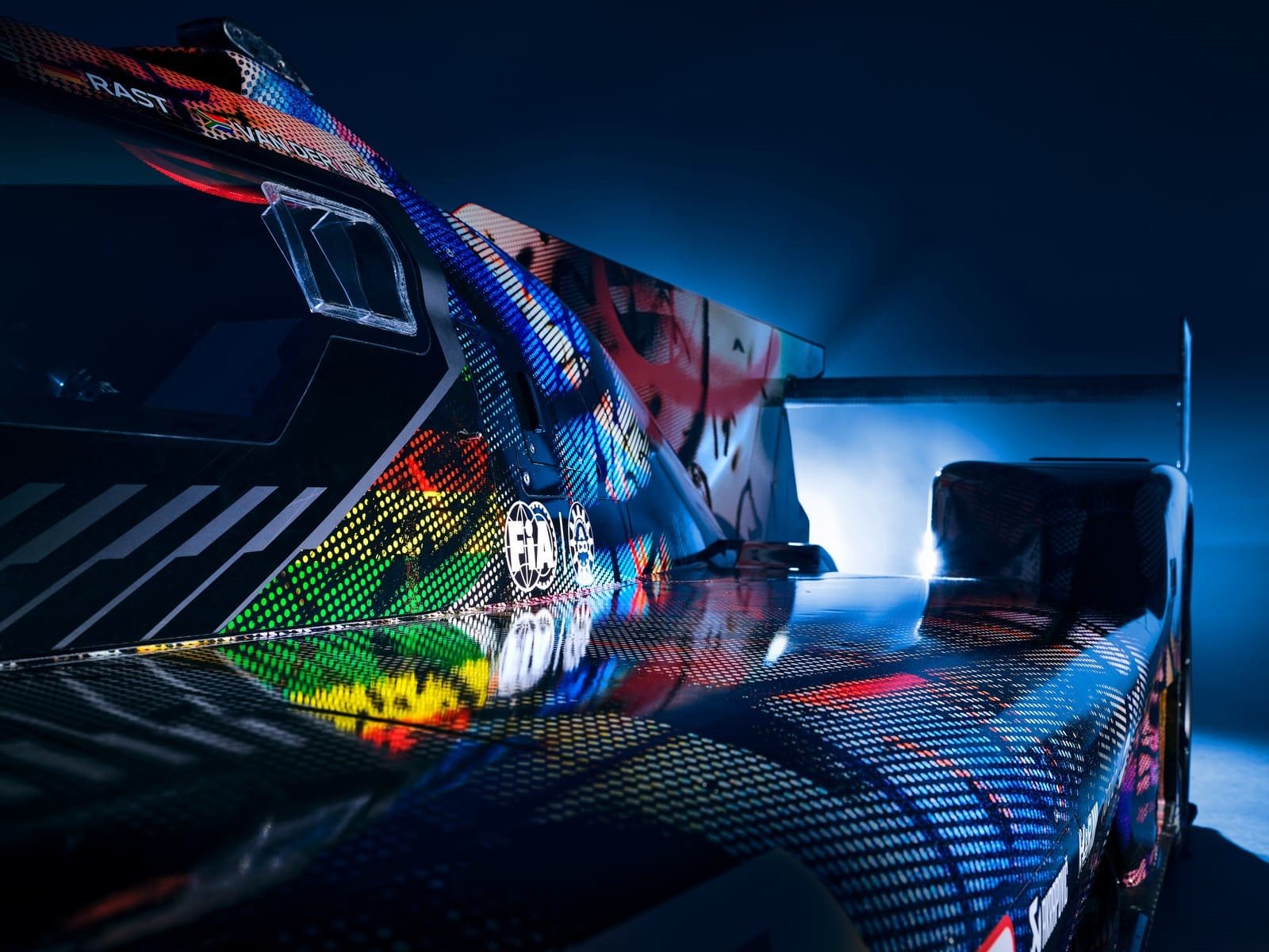 BMW M HYBRID V8 ART CAR BY JULIE MEHRETU, foto 6