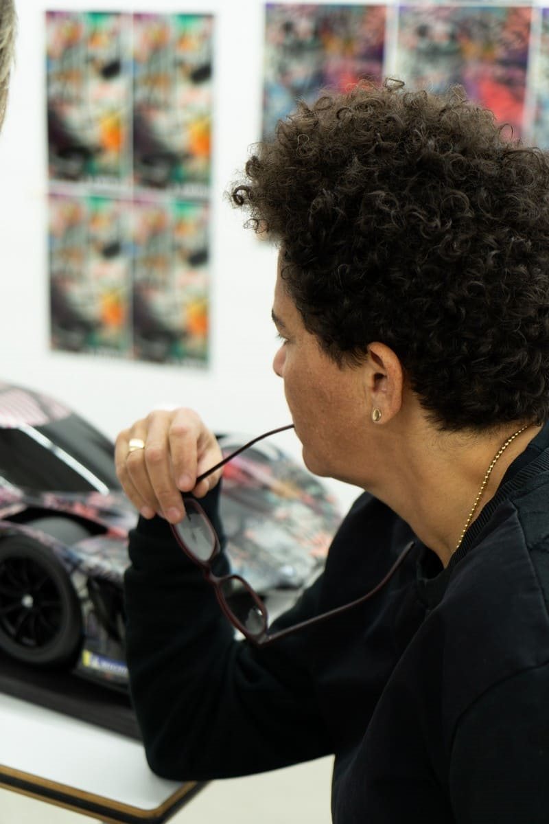 BMW M HYBRID V8 ART CAR BY JULIE MEHRETU, foto 30