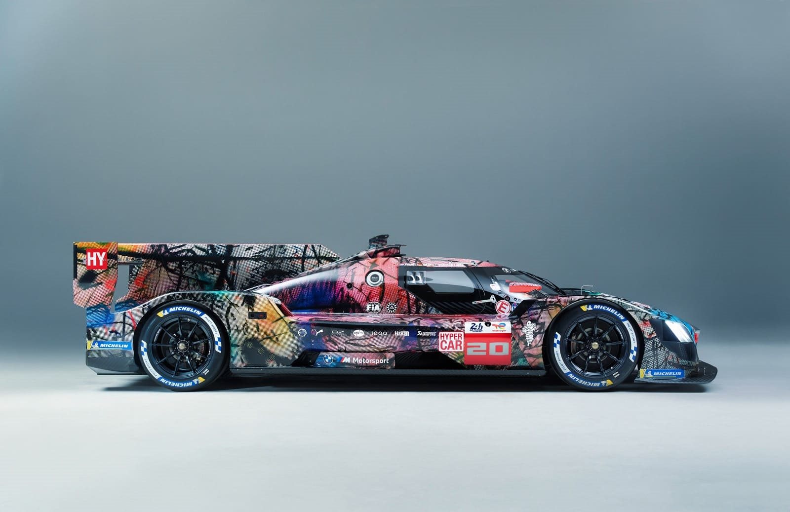BMW M HYBRID V8 ART CAR BY JULIE MEHRETU, foto 55