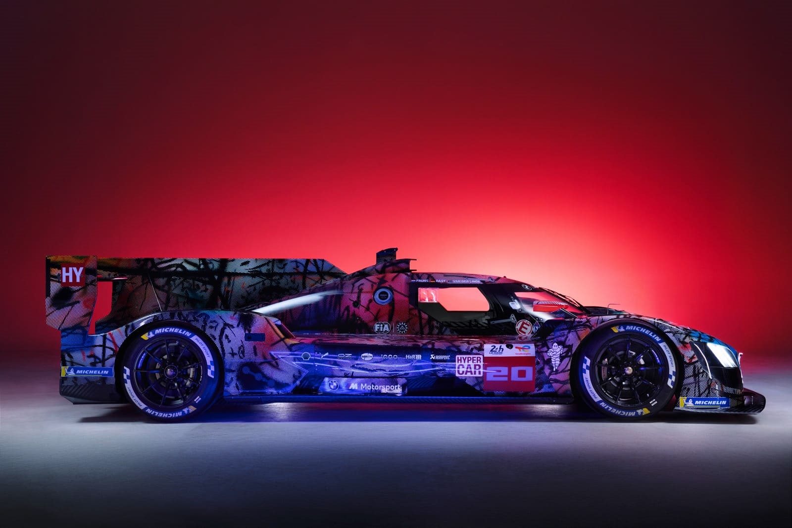 BMW M HYBRID V8 ART CAR BY JULIE MEHRETU, foto 57