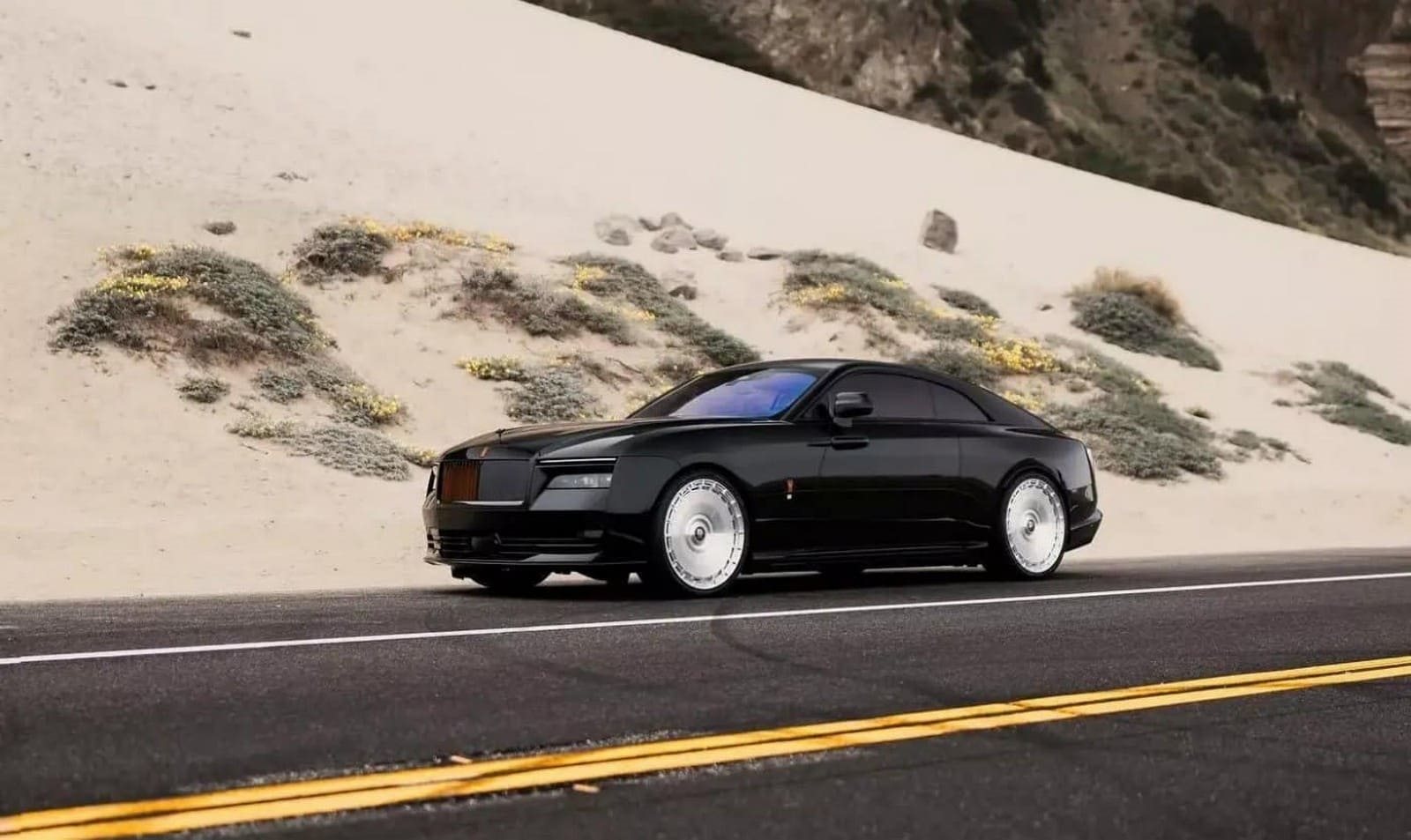 2024 - ROLLS-ROYCE SPECTRE BY RDB LA, foto 1