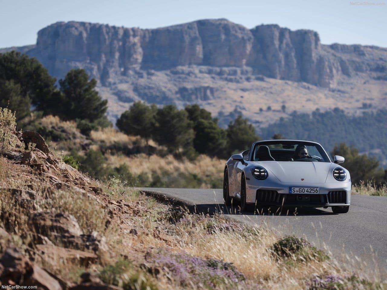2025 - PORSCHE 911 CARRERA GTS CABRIOLET, foto 4