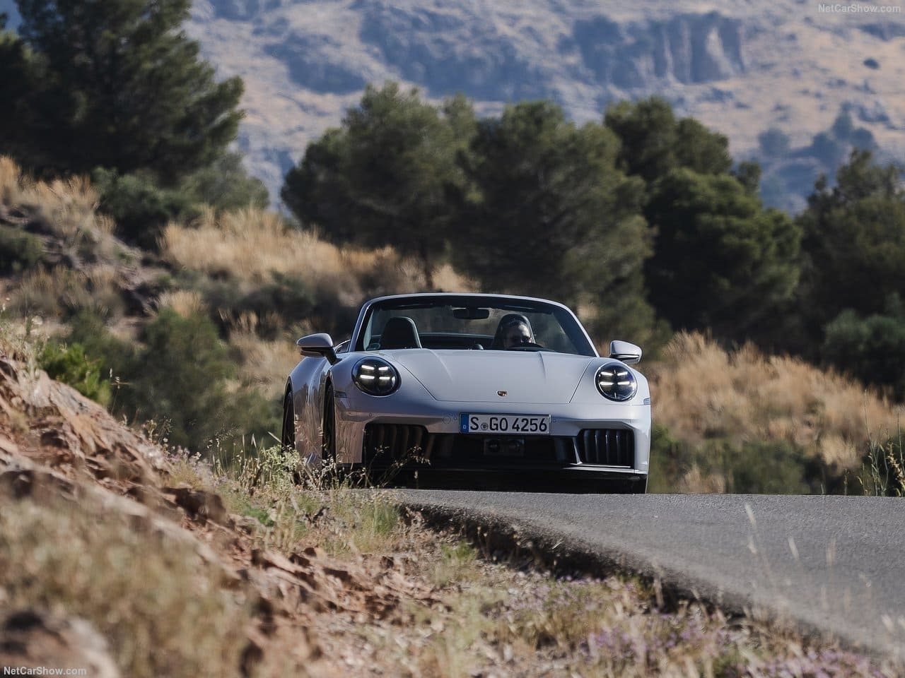 2025 - PORSCHE 911 CARRERA GTS CABRIOLET, foto 8