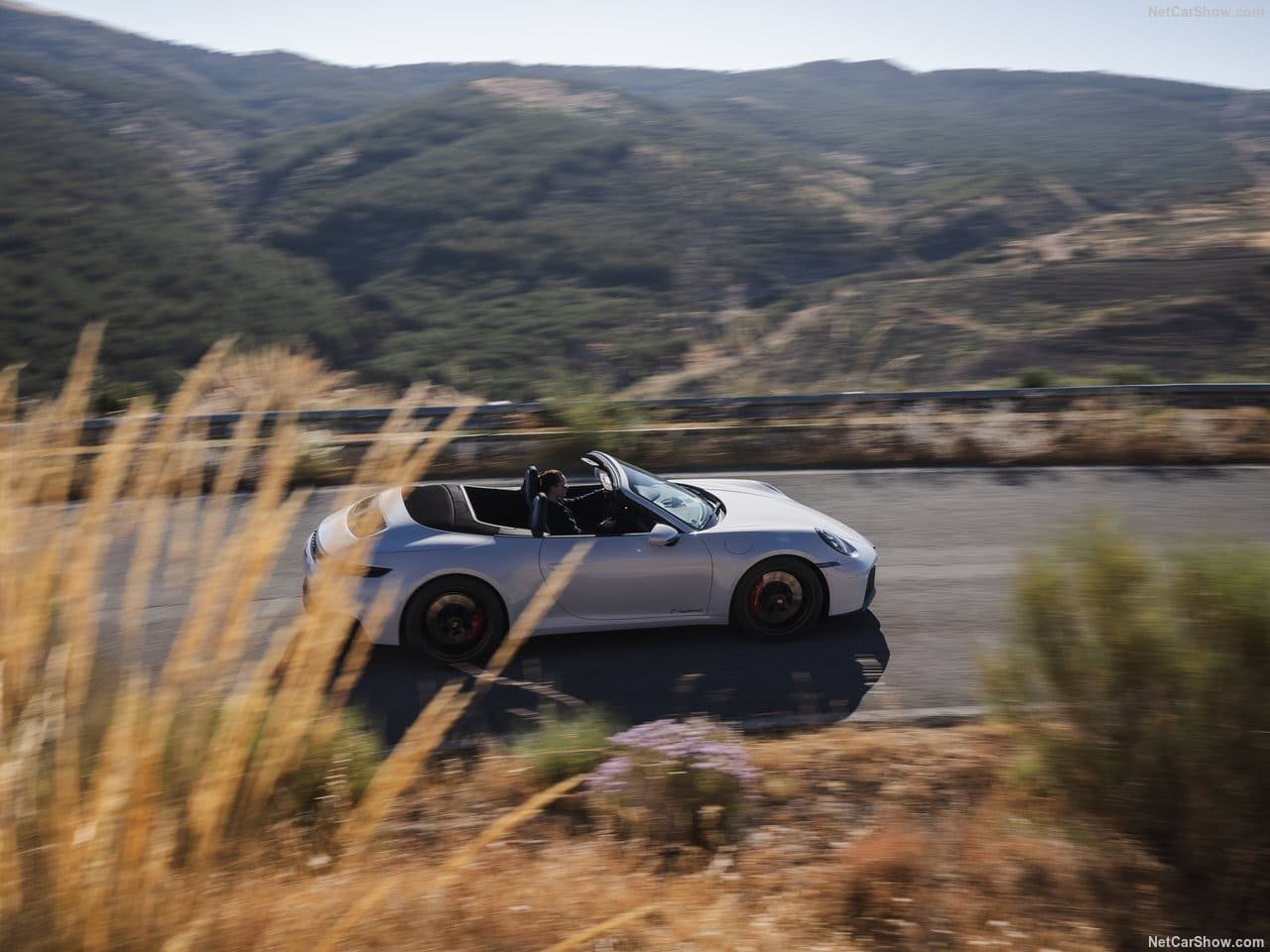2025 - PORSCHE 911 CARRERA GTS CABRIOLET, foto 21