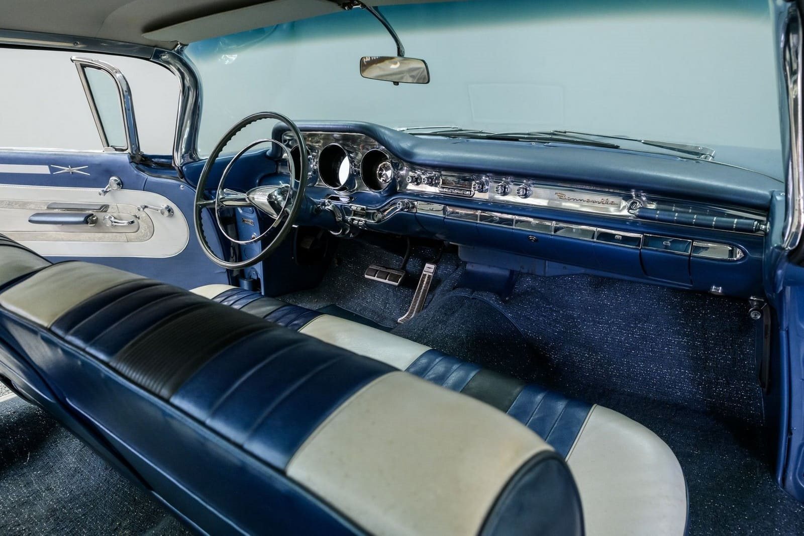PONTIAC BONNEVILLE SPORTS COUPE, foto 23