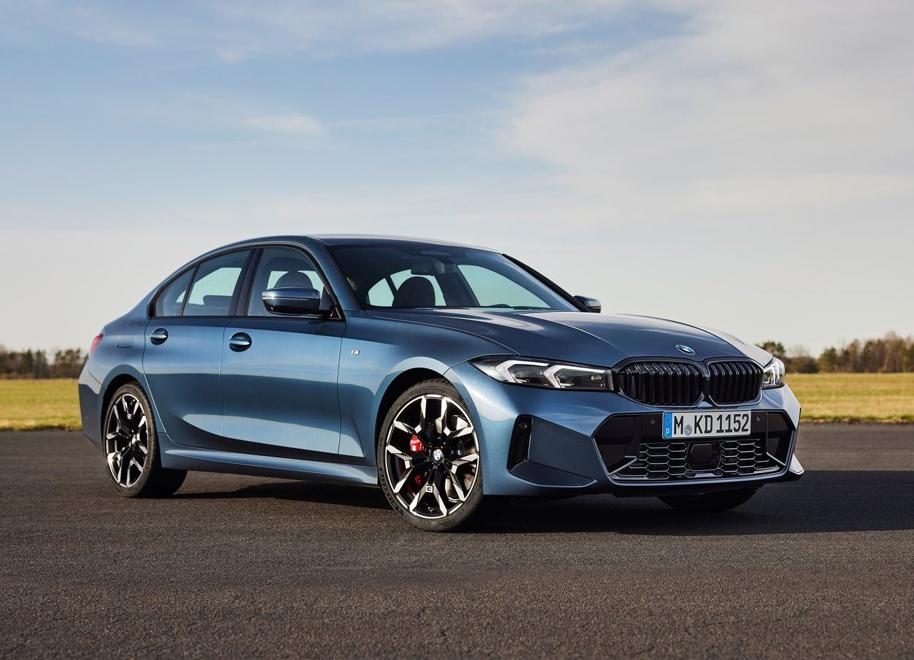 2025 - BMW 3 SERIES SEDAN, foto 2