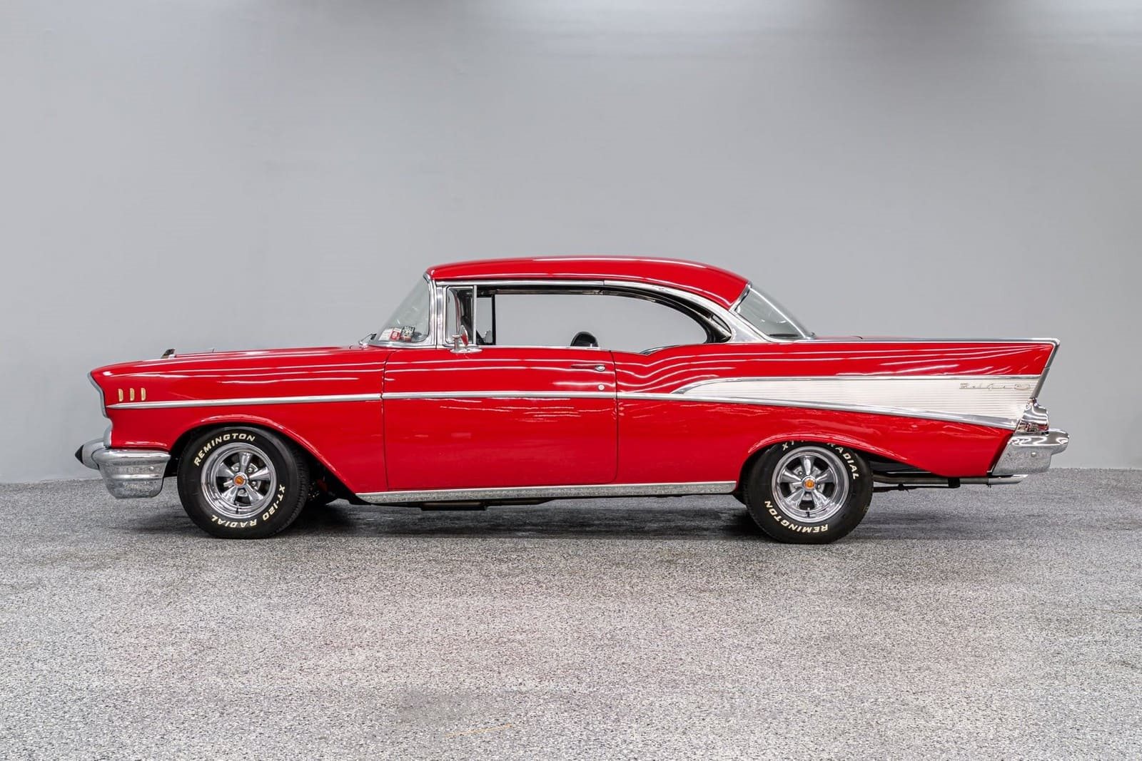 1957 - CHEVROLET BEL AIR SPORT COUPÉ MATADOR RED, foto 2