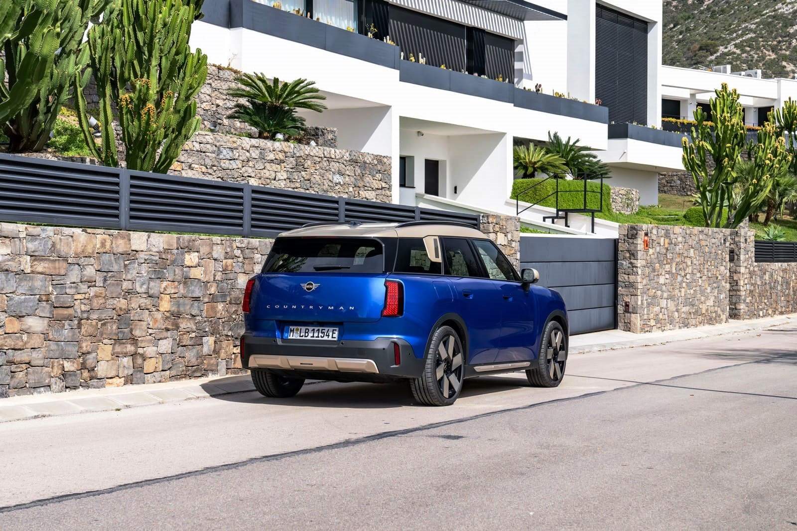 MINI COUNTRYMAN E FAVOURED, foto 2