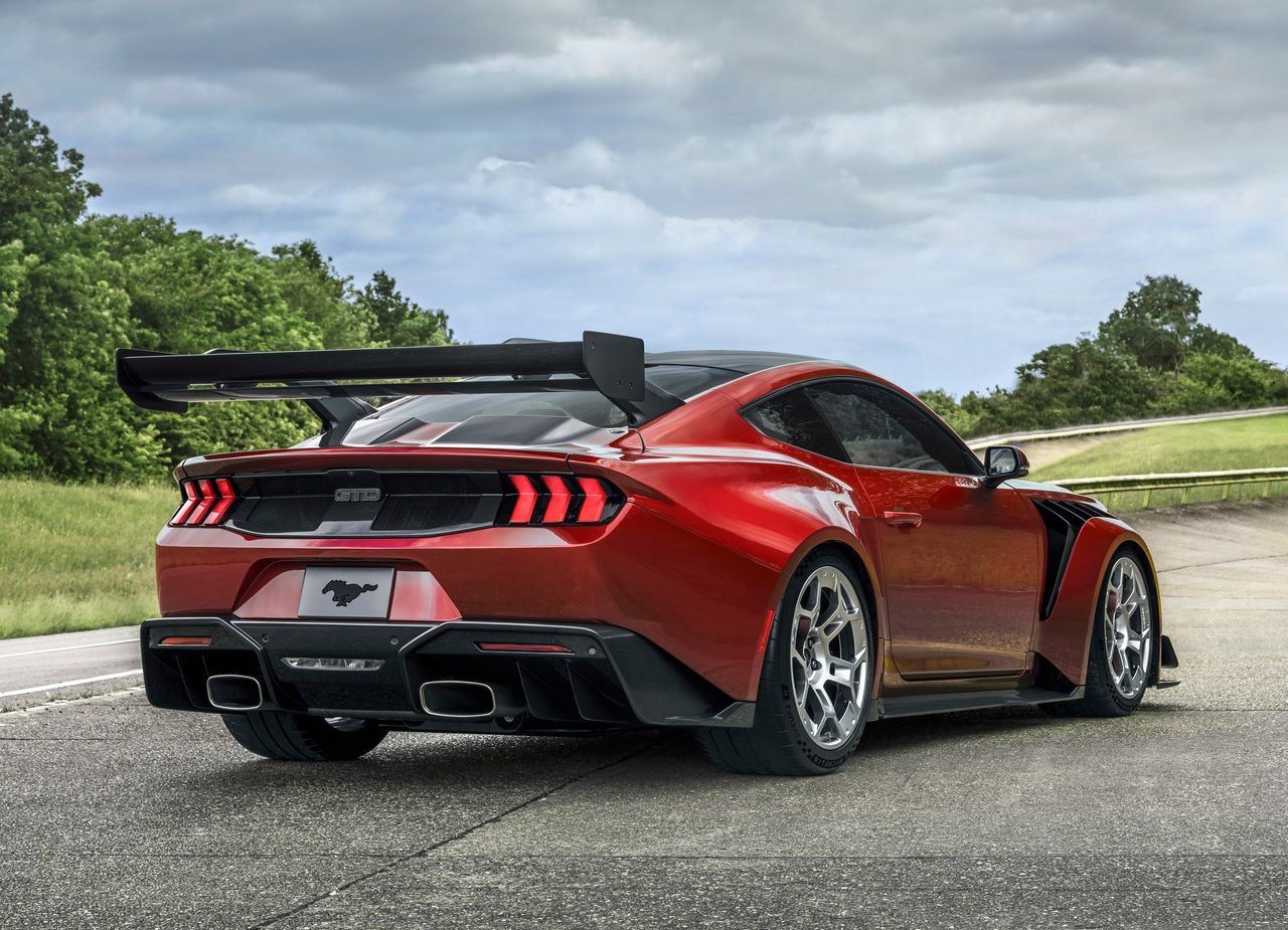 2025 - FORD MUSTANG GTD CARBON SERIES, foto 3