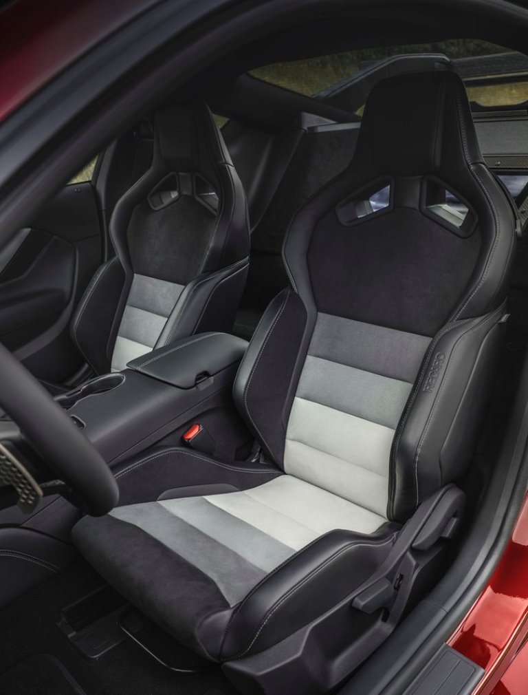 2025 - FORD MUSTANG GTD CARBON SERIES, foto 18