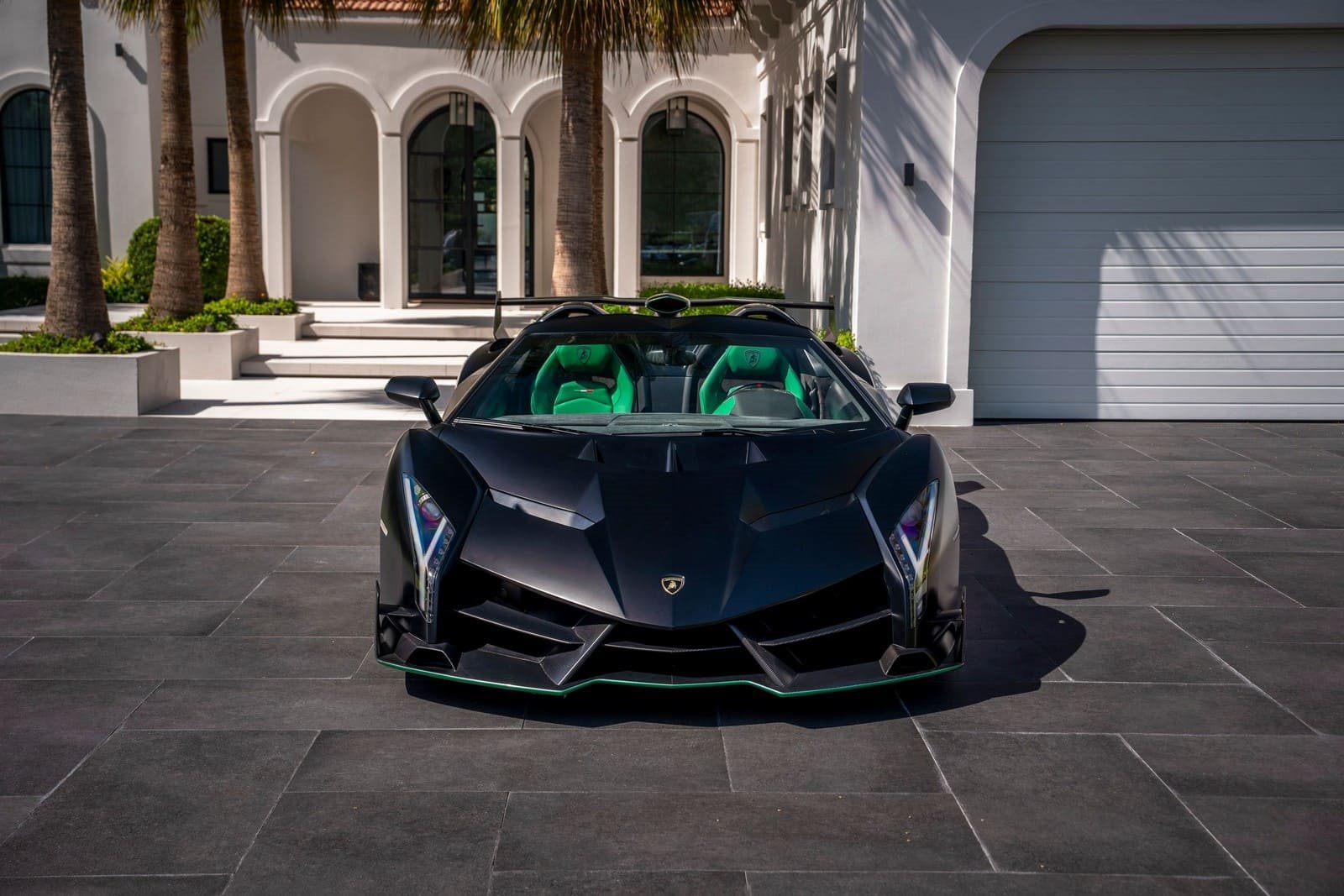 LAMBORGHINI VENENO ROADSTER, foto 2