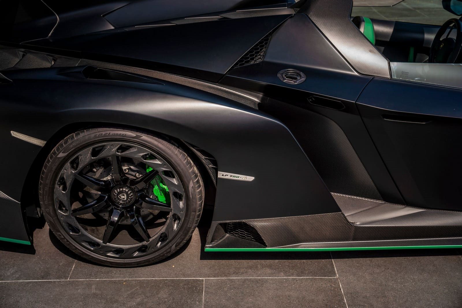 LAMBORGHINI VENENO ROADSTER, foto 26