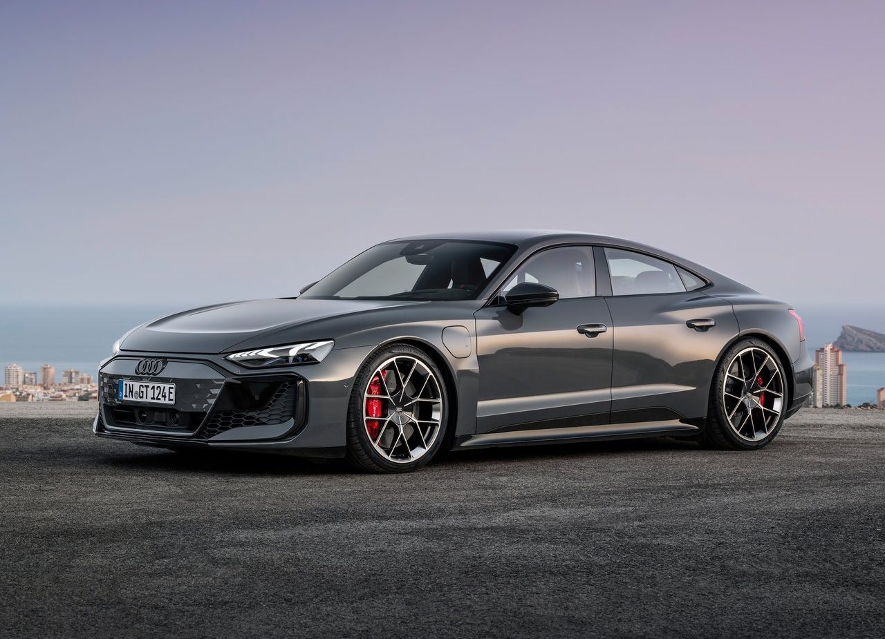 AUDI RS E-TRON GT, foto 1